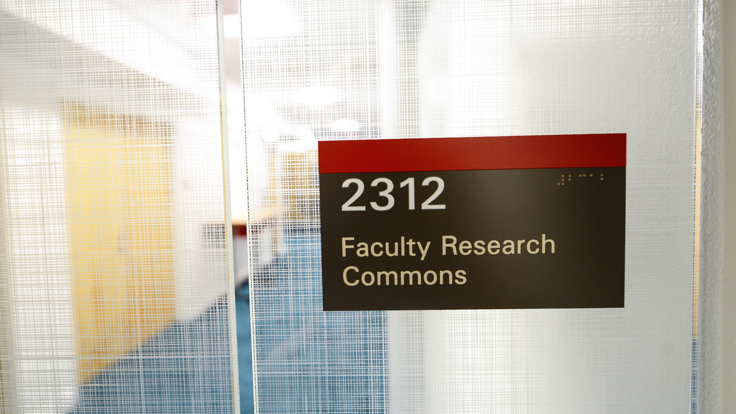 Faculty Research Commons room